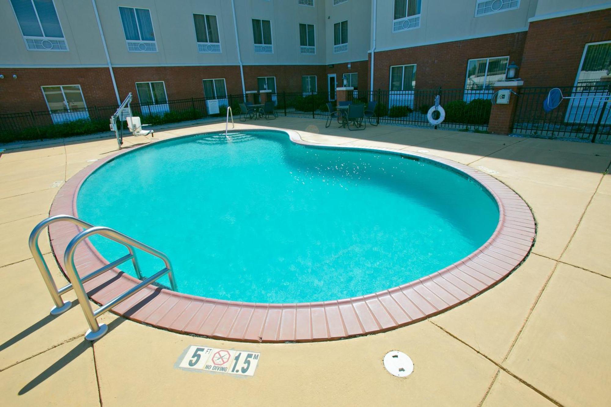 Holiday Inn Express & Suites Brookhaven By Ihg Exteriér fotografie